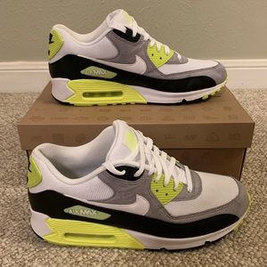 Nike Air Max 90 Volt, Men’s Size 11